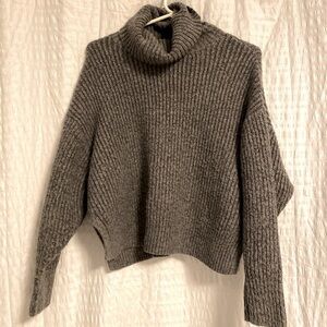Zara | Grey knit crop sweater cowl turtle neck - small